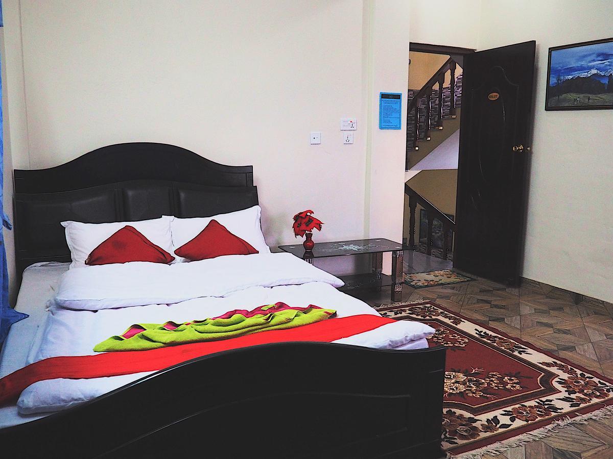 Aroma Tourist Hostel Pokhara Ngoại thất bức ảnh