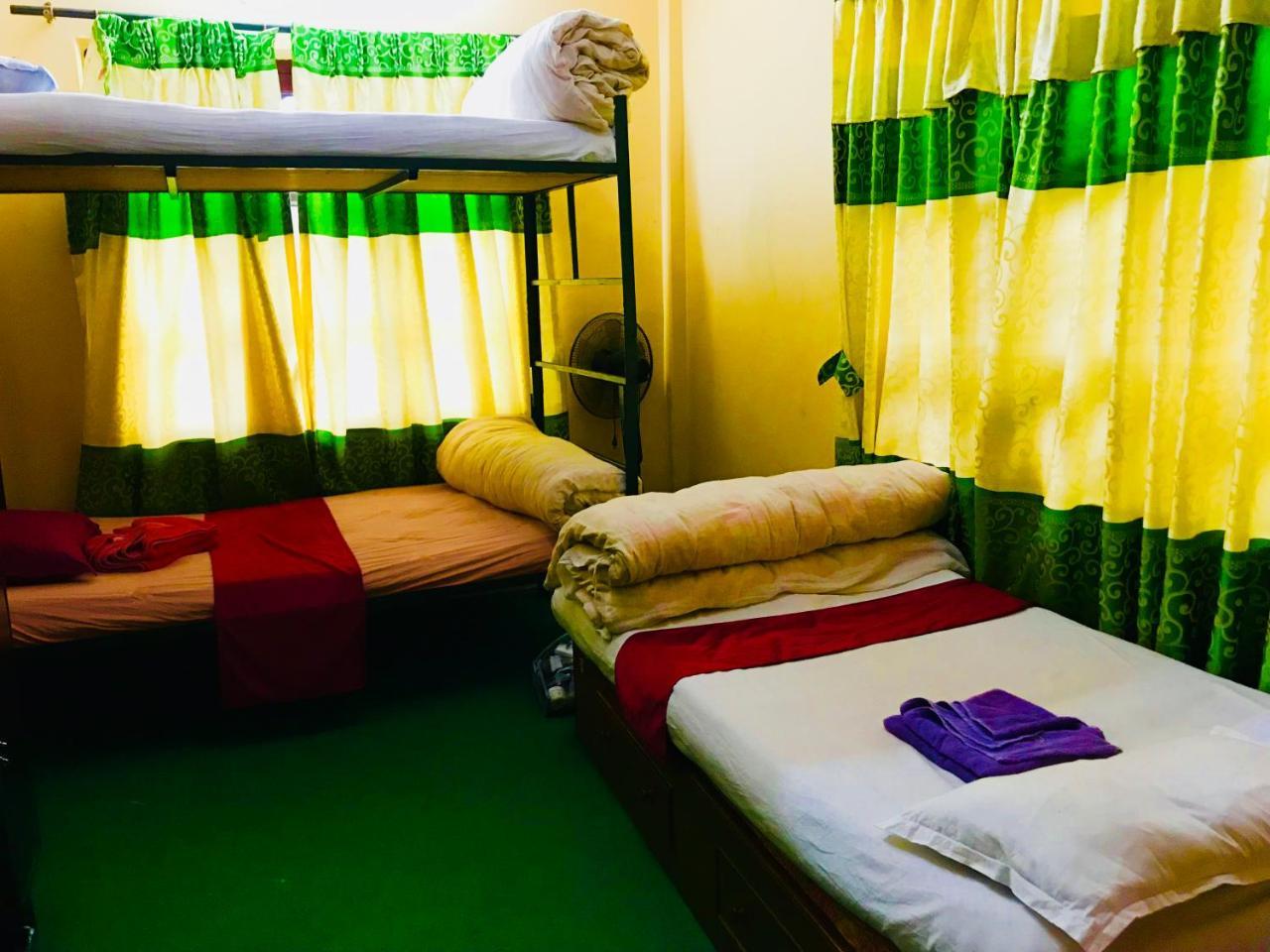 Aroma Tourist Hostel Pokhara Ngoại thất bức ảnh