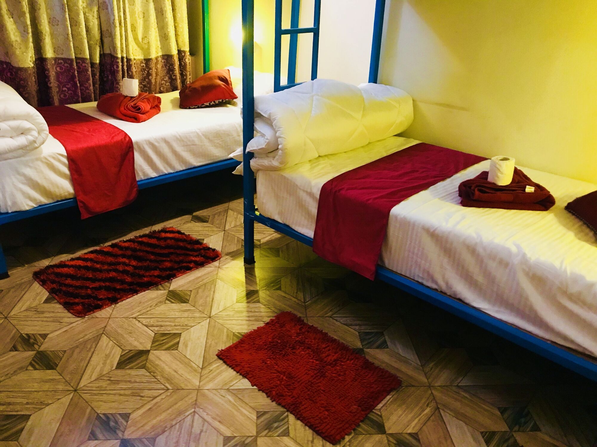 Aroma Tourist Hostel Pokhara Ngoại thất bức ảnh